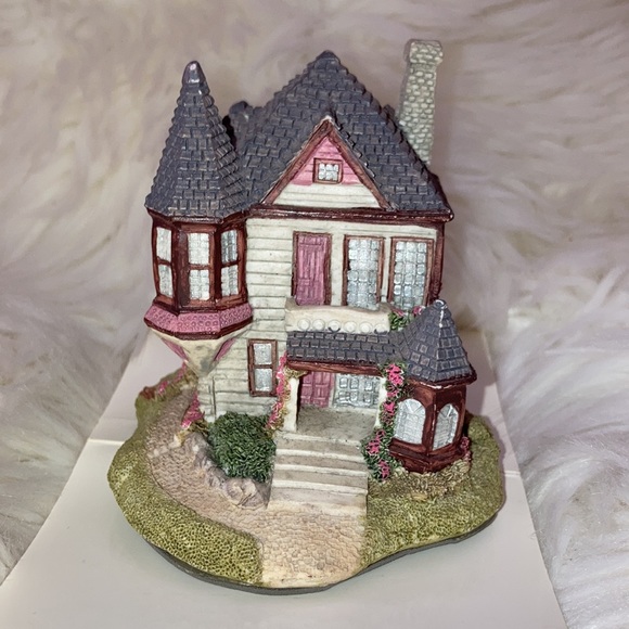 NAGUNYA Mini Victorian House Sculpture Decor - Picture 2 of 9